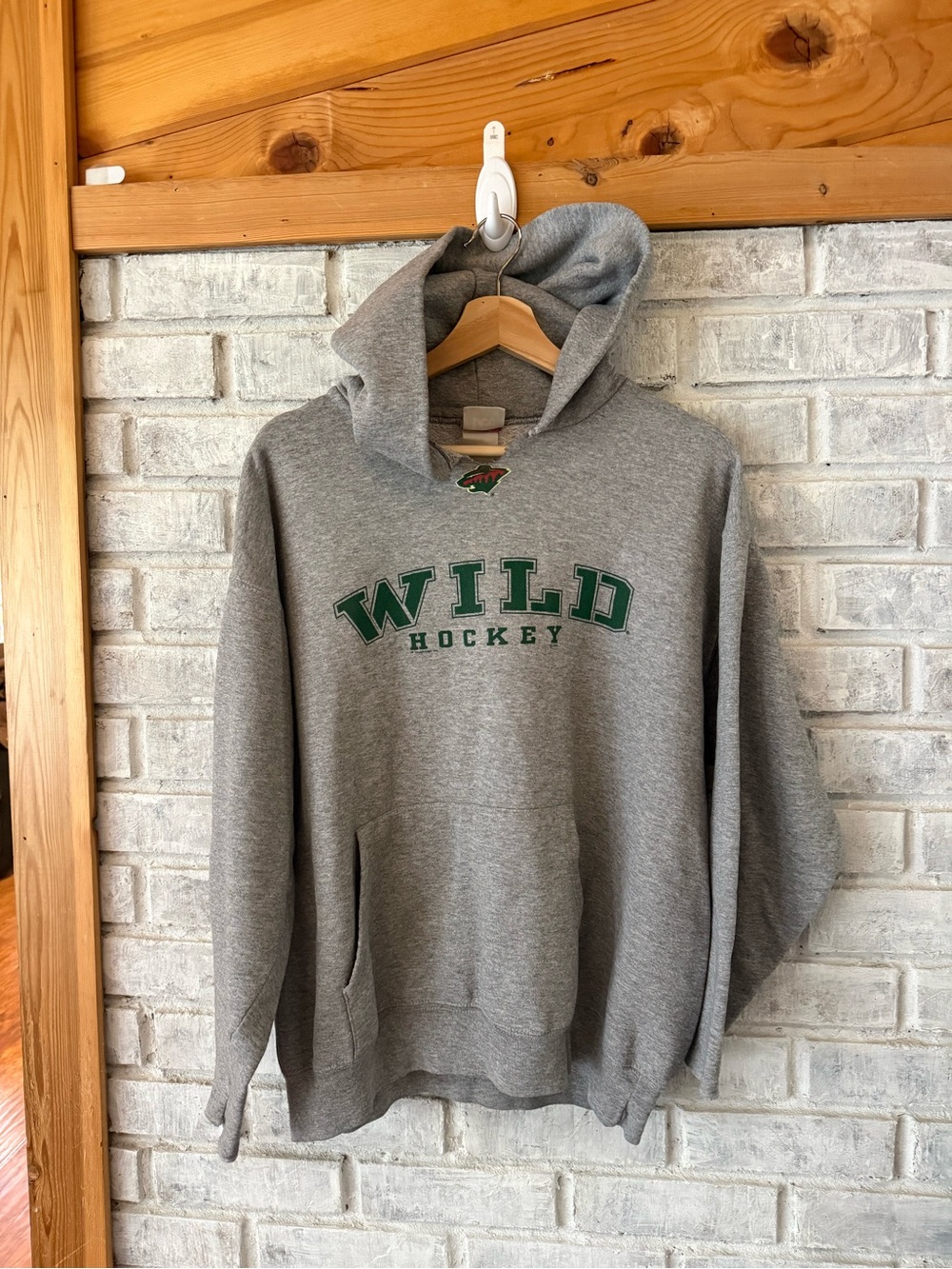Lee Gray Crewneck Sweatshirt with Green 'WILD' Hockey Logo